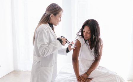 Pijat Limfatik Mandiri Bebas Mitos Detoks Tubuh dan Kunci Tidur Malam Optimal