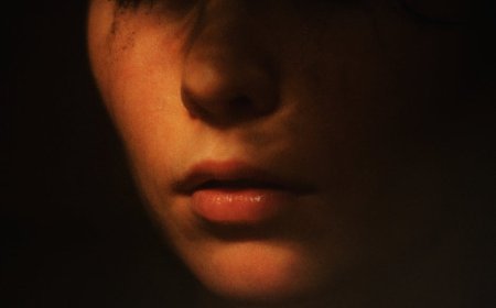 Istriku Menyimpan Rahasia Gelap yang Tak Pernah Terungkap