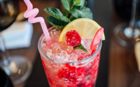 7 Kombinasi Mocktail Buah Tropis Lokal Segar untuk Dicoba di Rumah