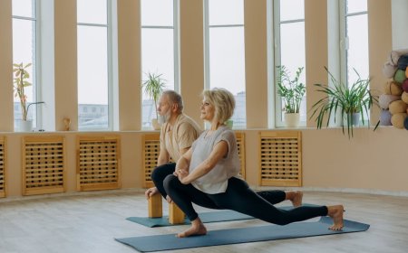 Mitos Latihan Lansia Terbongkar: Raih Kekuatan dan Tidur Nyenyak Setiap Malam