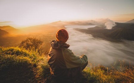 Trekking Ekstrem Gunung Semeru Tips Hidden Gem dan Persiapan Lengkap