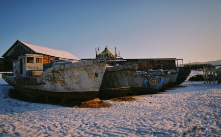 Jurnal Misterius di Pantai dan Malam yang Menghantui
