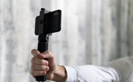 Format Video Vertikal Bikin Komedi Pendek Makin Seru di Media Sosial