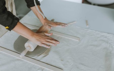 Kembangkan Hobi Jadi Pendapatan! 5 Tips Cuan untuk Seniman Furry