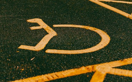 Tips Mudah Memanfaatkan Fitur Aksesibilitas Transportasi Publik