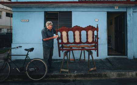 Yuk, Sulap Pakaian Lamamu Jadi Baru! 7 Cara Upcycling Praktis dan Kreatif