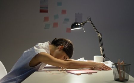 Rahasia Optimal Tidur Pekerja Shift Malam Bongkar Mitos Ritme Sirkadianmu!