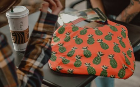 Cara Kreatif Upcycling Kemeja Lama Jadi Tas Belanja Unik