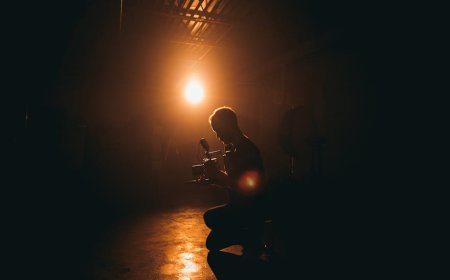 5 Sutradara Video Musik yang Mengubah Estetika Genre Favoritmu