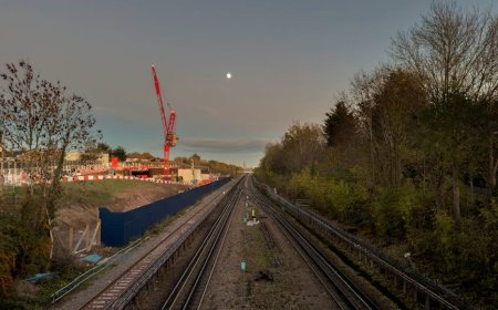 Remaja Dituduh Retas TfL London, Keduanya Mengaku Tidak Bersalah!