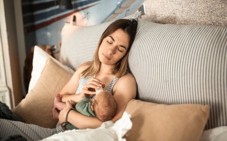 Tidur Malam Nyenyak: Bongkar Mitos Perimenopause dan Fluktuasi Hormon Wanita