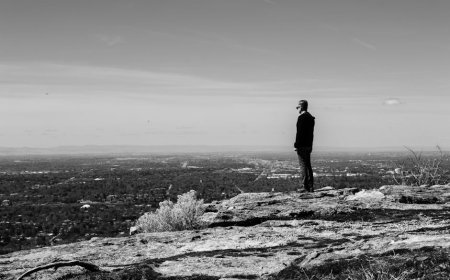 Menjelajahi Urban Hiking Populer dan Tips Aman Berolahraga di Kota