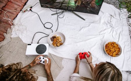 Monitor Gaming Terbaik Akhir 2025 Pilihan OLED 4K dan High Refresh Rate