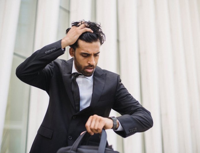 Bongkar Mitos Ghost Growth, Ancaman Nyata Kesehatan Mental di Kantor