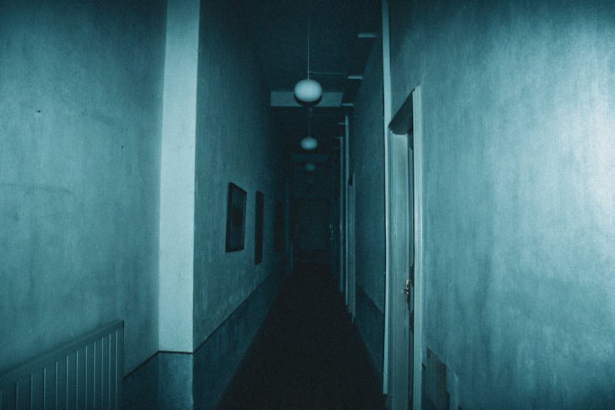 Terjebak Malam Mencekam di Hotel Tua yang Terlarang