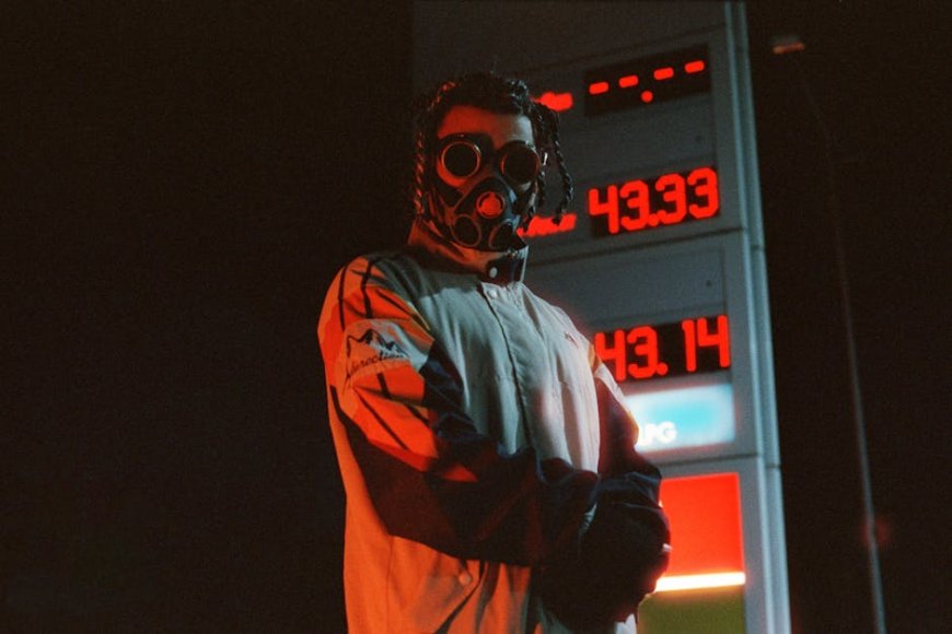 Aku Menyaksikan Superhero Pertama Mengakhiri Dunia Ini