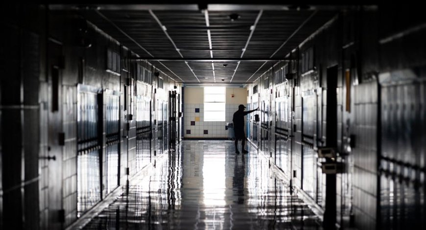 Kisah Mencekam Guru SMA di New York yang Tak Pernah Terbayangkan