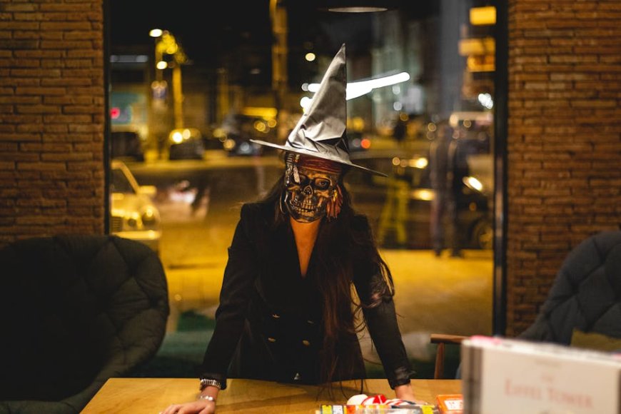 Jangan Pernah Main di Warnet Malam Hari Jika Takut Halusinasi