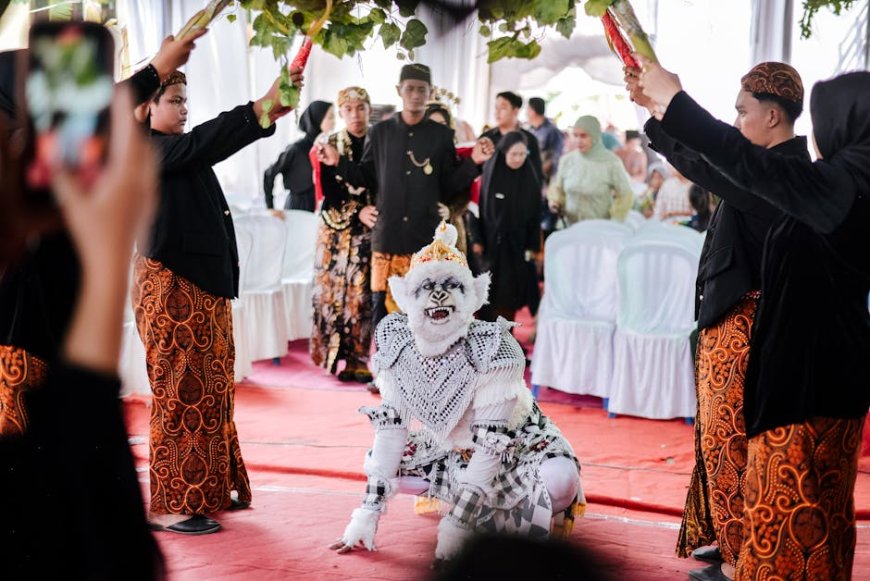 Simbolisme Cerita Rakyat Jawa Menginspirasi Seni Kontemporer Indonesia