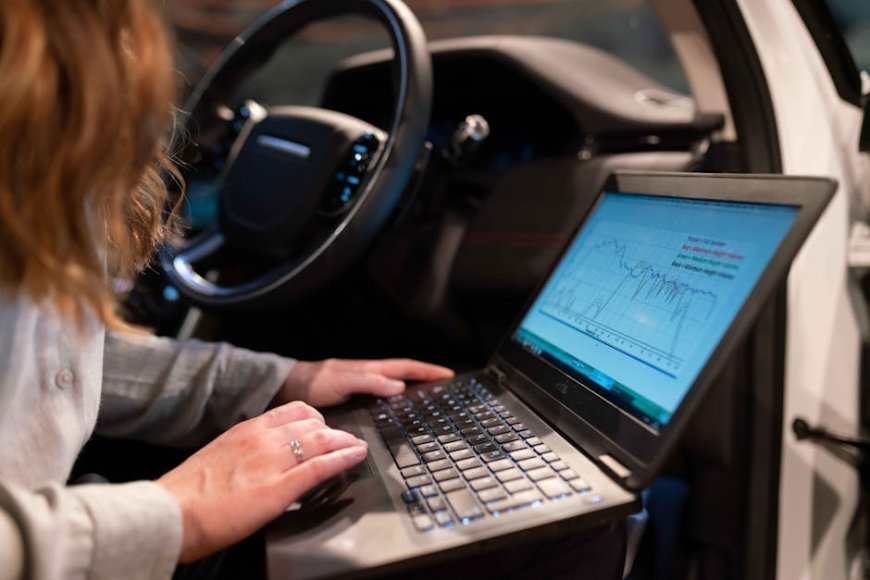 Google Bawa Gemini AI ke Android Auto, Pengalaman Berkendara Makin Canggih!