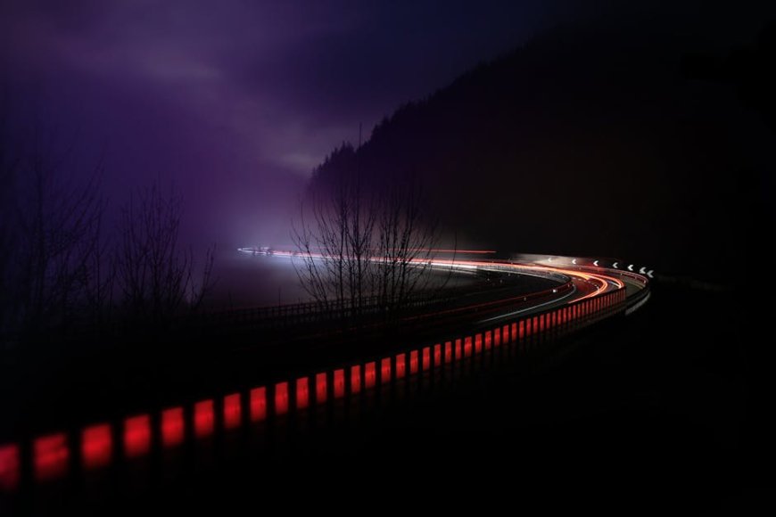 Ketika Air Merah Mengalir di Lubang Ichor yang Terlarang