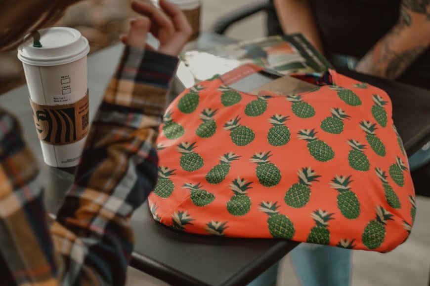 Cara Kreatif Upcycling Kemeja Lama Jadi Tas Belanja Unik