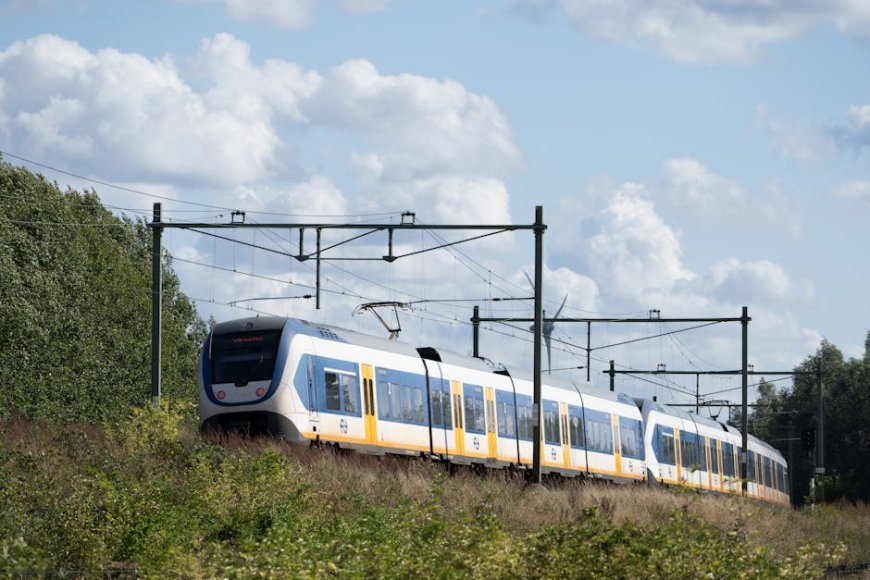 Taruhan Besar Teknologi Untuk Masa Depan Kereta Api Elektrik