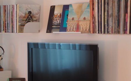 Bikin Hobi Koleksi Vinyl Makin Asyik! Pilih Peralatan Audio Tepat