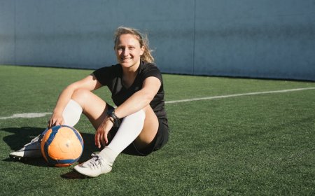 Menu Sehat Atlet Sepak Bola Wanita Selama Kompetisi