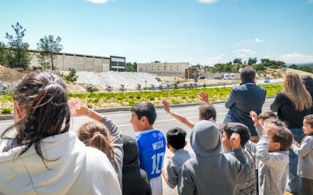 Sitkom Bukan Sekadar Tontonan! Ini Cermin Perubahan Sosial Dari Dekade ke Dekade