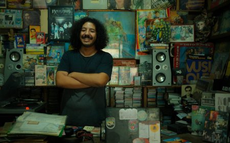 Perjalanan Salam dan Perpisahan Mengukir Etiket Sosial Lintas Peradaban Dunia