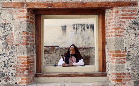 Hildegard von Bingen Biarawati Visioner Pembentuk Pemikiran Abad Pertengahan