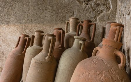 Mengungkap Sejarah Keramik dan Tembikar: Transformasi Tanah Liat Jadi Seni Peradaban