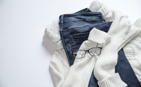 Tips Mengelola Wardrobe Capsule untuk Personal Branding di Sosial Media