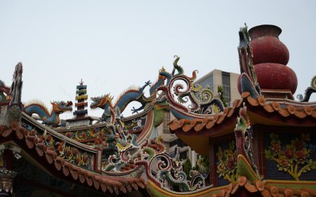 Motif Keramik Tiongkok Membentuk Seni Rupa Tradisional Nusantara