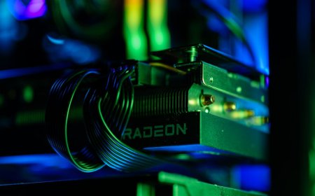 Motherboard Terbaik 2025 Pilihan Unggulan untuk AMD dan Intel