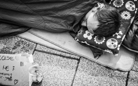 Fakta Tidur Malam dan Mitos Homelessness Jika Bantuan Housing First Dihapus