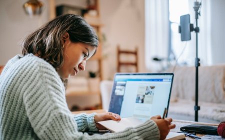 Tips Pakai AI Biar Kerja Makin Produktif dan Efisien