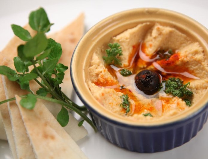 Mengungkap Kisah Rasa Peranakan: Warisan Kuliner Fusion Tiongkok-Melayu Asia