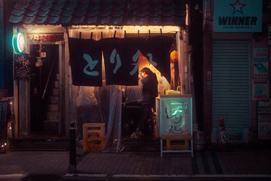 Hidden Rooftop Bar dengan View Keren di Kota Dunia