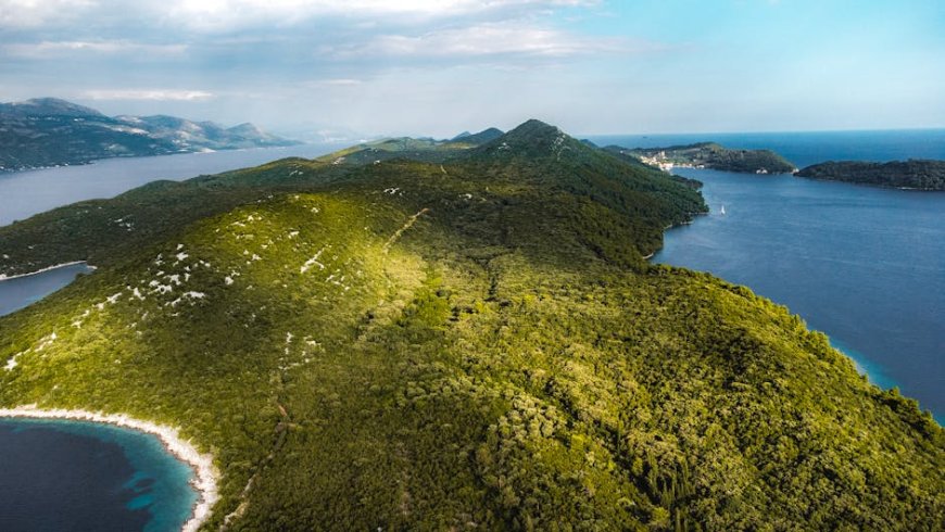 Discover Indonesia’s Hidden Islands Beyond Bali for Adventure