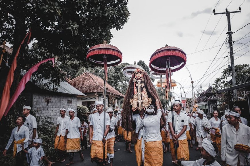 Exploring Indonesia’s Rich Traditions and Unique Cultural Heritage
