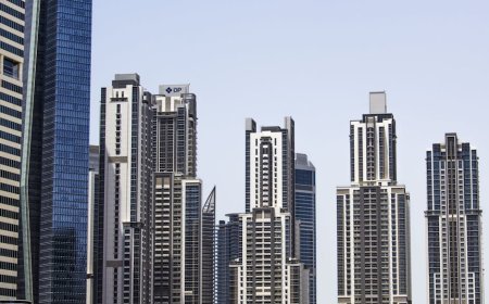 Tren Investasi Properti dan AI di Teluk, Peluang dan Risikonya