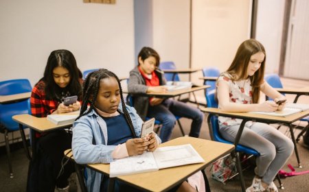 Mengupas Manfaat dan Risiko AI di Sekolah Masa Kini