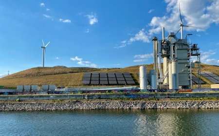 Dampak Kejenuhan LNG Akibat Tren Energi Terbarukan Global