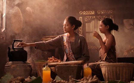 Gaji di Bawah UMR, Bagaimana Keluarga Indonesia Bertahan Hidup?