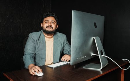 John Ternus Kandidat Kuat Penerus Tim Cook Pimpin Apple