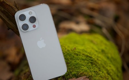 Pengiriman Smartphone Global Naik 2 Persen Apple Pimpin Pasar 2025