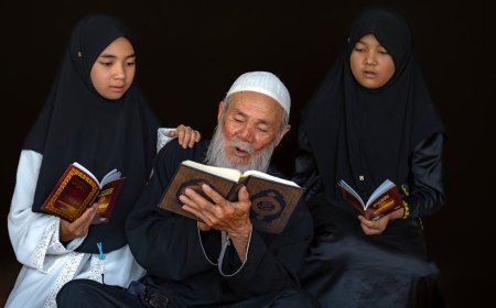 Unveiling Indonesia’s Traditions Through Knowledge Sharing