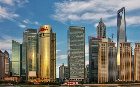 HSBC Buka Bisnis Asset Management di UEA Menyambut Lonjakan Dana